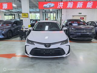 2022 Toyota Corolla XII (E210), белый, 1700000 рублей, вид 2