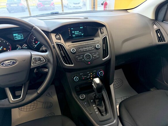 2018 Ford Focus III Рестайлинг, белый, 1239000 рублей - вид 14