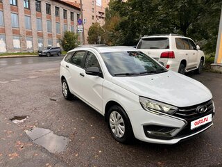 2024 Lada (ВАЗ) Vesta SW I Рестайлинг (NG), белый, 1100000 рублей, вид 2