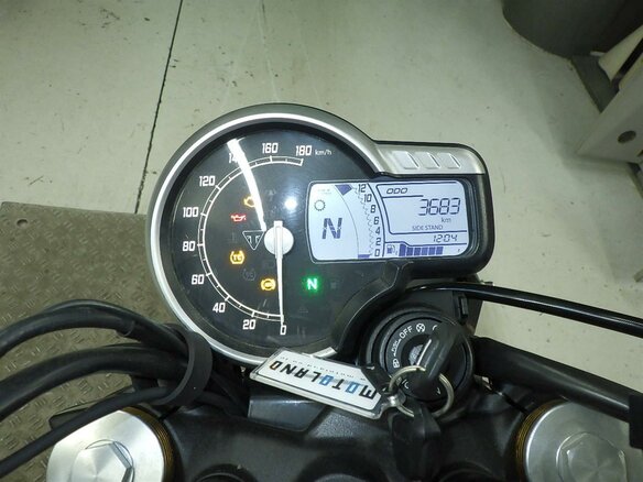 2024 Triumph Speed 400, красный, 595000 рублей - вид 8