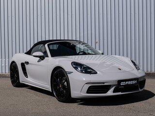 Porsche Boxster IV 718 (982)