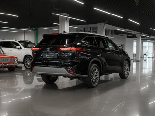 2026 Toyota Highlander IV (XU70), чёрный, 5375000 рублей, вид 5
