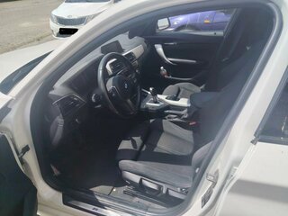 2019 BMW 1 серии 118i II (F20/F21) Рестайлинг 2, белый, 1760000 рублей, вид 2