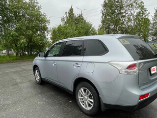 2012 Mitsubishi Outlander III, серебристый, 1150000 рублей, вид 3