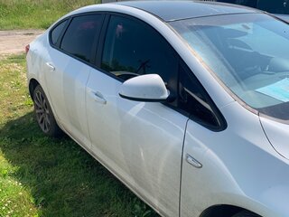 2012 Opel Astra J Рестайлинг, белый, 500000 рублей, вид 5