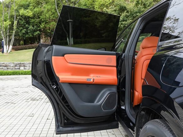 2026 Changan Qiyuan Q07 31.7 kWh, чёрный, 3380001 рублей - вид 20
