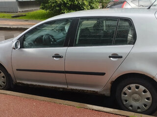 2005 Volkswagen Golf V, серебристый, 300000 рублей, вид 4