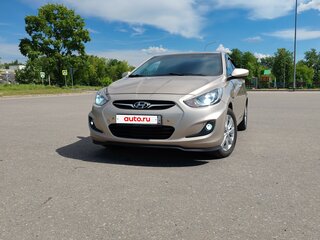 2011 Hyundai Solaris I, бежевый, 550000 рублей, вид 2