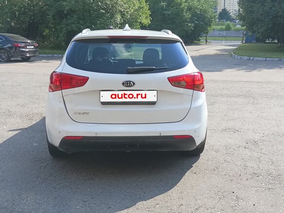 2018 Kia Ceed II Рестайлинг, белый, 690000 рублей - вид 8
