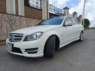 2012 Mercedes-Benz C-Класс 200 III (W204) Рестайлинг, белый, 1400000 рублей, вид 4