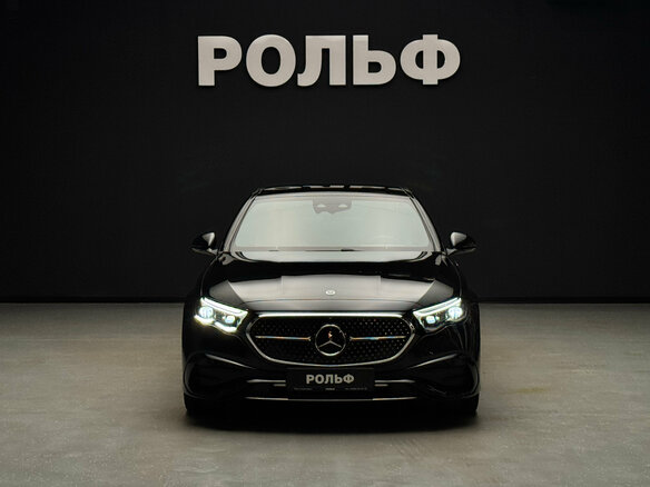 2025 Mercedes-Benz E-Класс 300 VI (W214, S214), чёрный - вид 1