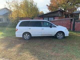 1999 Nissan Presage I, белый, 410000 рублей, вид 2
