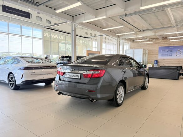 2012 Toyota Camry VII (XV50), серый, 1949900 рублей - вид 6