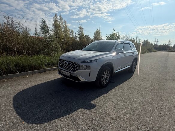 2021 Hyundai Santa Fe IV Рестайлинг, белый, 3700000 рублей - вид 1