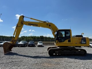 2019 Komatsu PC220-8, жёлтый, 8300000 рублей, вид 5
