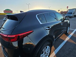 2018 Kia Sportage IV, чёрный, 1878000 рублей, вид 3