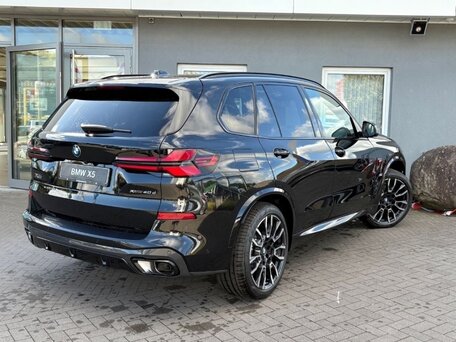 2025 BMW X5 40d IV (G05/G18) Рестайлинг, чёрный, 15125000 рублей, вид 3