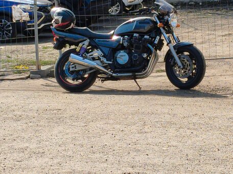 1997 Yamaha XJR1200, серый, 260000 рублей, вид 4