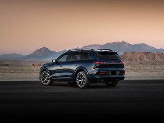 2026 Audi Q9, чёрный, 15940000 рублей, вид 3