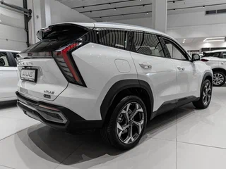 2026 Geely Atlas II, белый, 4119990 рублей, вид 3
