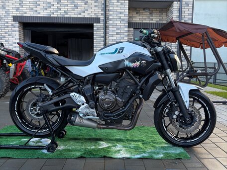2016 Yamaha MT-07 (FZ-07), белый, 646000 рублей, вид 2