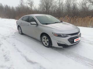 2019 Chevrolet Malibu IX Рестайлинг, серебристый, 1430000 рублей, вид 5