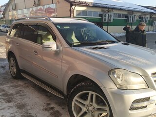 2010 Mercedes-Benz GL-Класс 450 I (X164) Рестайлинг, серебристый, 1700000 рублей, вид 3