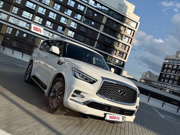 2021 Infiniti QX80 I Рестайлинг 3, белый, 6500000 рублей - вид 26
