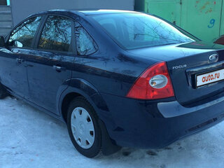 2011 Ford Focus II Рестайлинг, синий, 1450000 рублей, вид 3