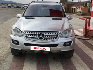 2005 Mercedes-Benz M-Класс 500 II (W164), серебристый, 1150000 рублей, вид 2