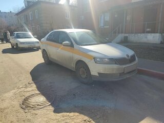 2018 Skoda Rapid I Рестайлинг, жёлтый, 999000 рублей, вид 1