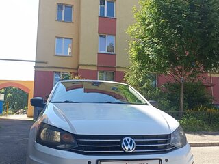 2017 Volkswagen Polo V Рестайлинг, белый, 1200000 рублей, вид 1