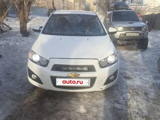2014 Chevrolet Aveo II, белый, 400000 рублей, вид 1