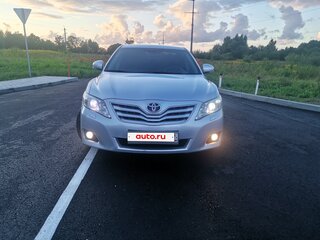 2010 Toyota Camry VI (XV40) Рестайлинг, серебристый, 1100000 рублей, вид 2