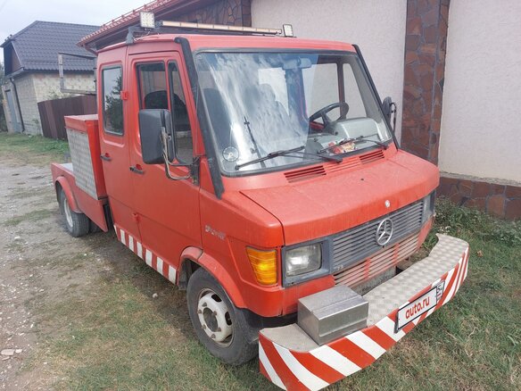 1991 Mercedes-Benz T1, красный, 1400000 рублей - вид 6