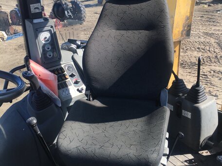 2005 Komatsu WB93R-5, 1783000 рублей, вид 4