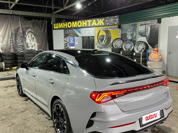 2021 Kia K5 III, серебристый, 2200000 рублей - вид 5