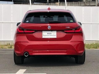 2019 BMW 1 серии 118i III (F40), красный, 1280000 рублей, вид 2