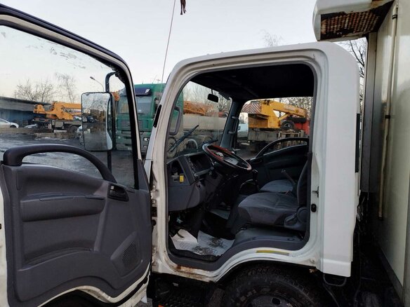 2010 Isuzu Elf (N-series), белый, 1250000 рублей - вид 22