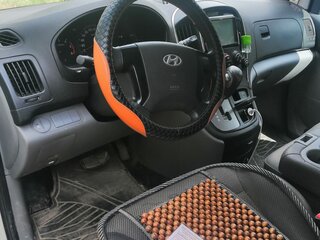 2010 Hyundai Grand Starex I, серый, 1050000 рублей, вид 4