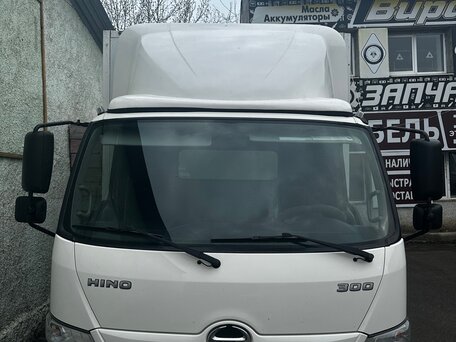 2021 Hino Series 300 (Dutro), белый, 5900000 рублей, вид 2