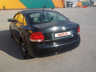 2011 Volkswagen Polo V, чёрный, 470000 рублей, вид 3
