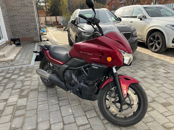 2014 Honda CTX 700, красный, 580000 рублей - вид 2