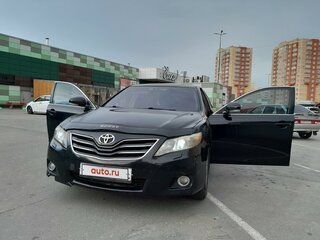 2011 Toyota Camry VI (XV40) Рестайлинг, чёрный, 1350000 рублей, вид 1