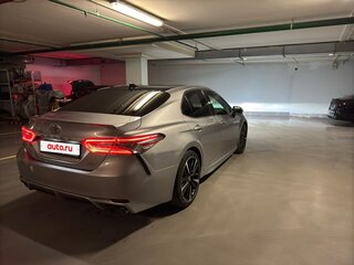 2018 Toyota Camry VIII (XV70), серый, 2300000 рублей, вид 4