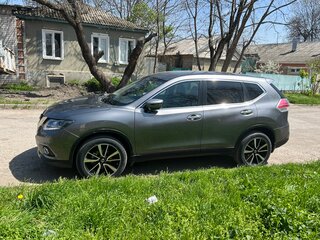2016 Nissan X-Trail III, серый, 2000000 рублей, вид 2