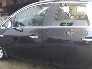 2013 Opel Astra J Рестайлинг, чёрный, 2500000 рублей, вид 2