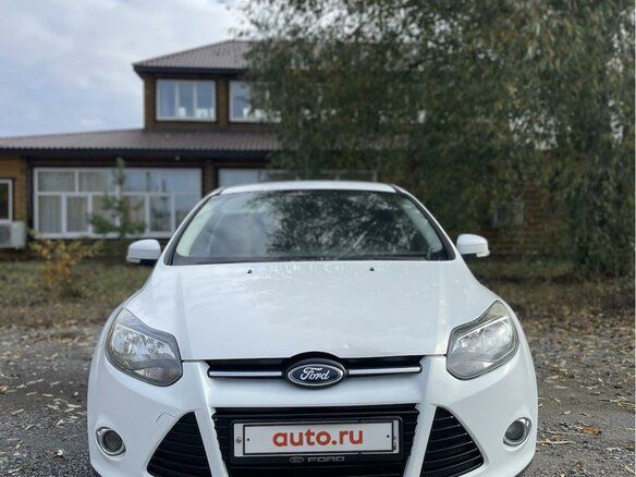 2011 Ford Focus III, белый, 900000 рублей - вид 1