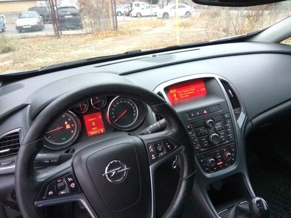 2012 Opel Astra GTC J Рестайлинг, белый - вид 9