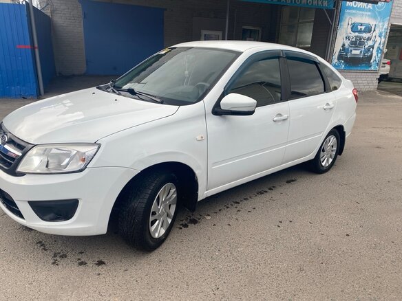 2017 Lada (ВАЗ) Granta I, белый, 455000 рублей
